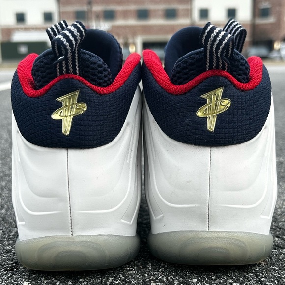 Nike Air Foamposite One Olympic(Boys 7) - Picture 4 of 14